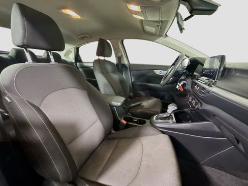 Used 2024 Kia Forte LXS image 28