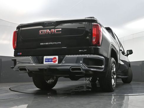 Used 2024 GMC Sierra 1500 SLT w/ SLT Premium Plus Package AWD/4WD image 32