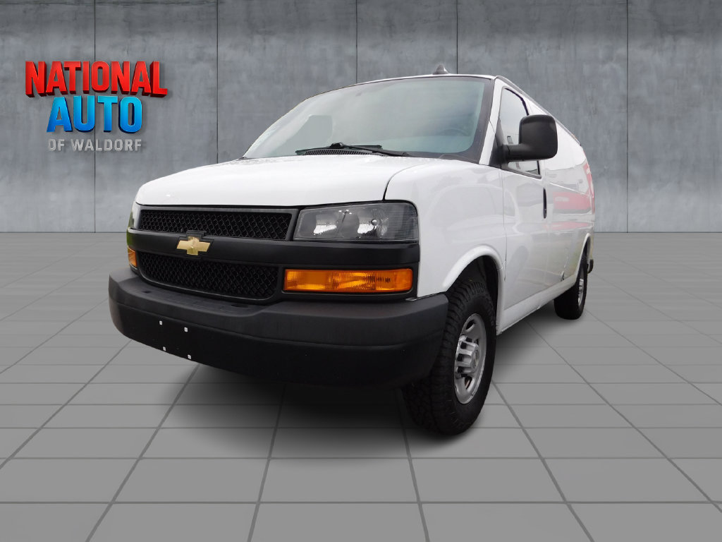 Used 2020 Chevrolet Express 2500 w/ Driver Convenience Package RWD image 3