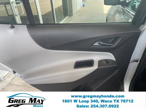 Used 2018 Chevrolet Equinox Premier FWD image 21