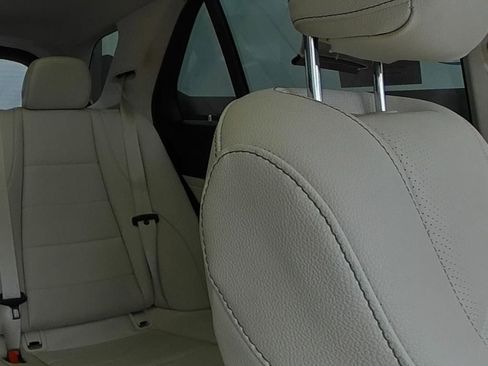 Used 2022 Mercedes-Benz GLE 350 4MATIC image 11
