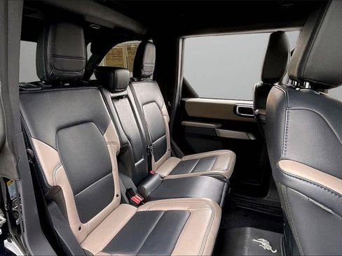 Used 2023 Ford Bronco Wildtrak image 24