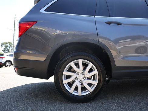 Used 2019 Honda Pilot LX image 11