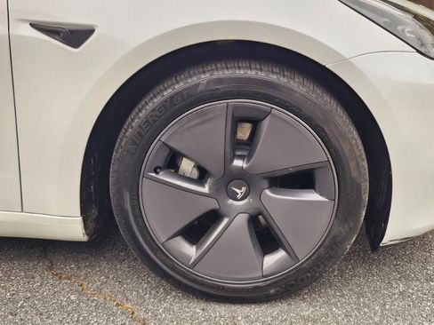 Used 2023 Tesla Model 3 Standard Range image 15