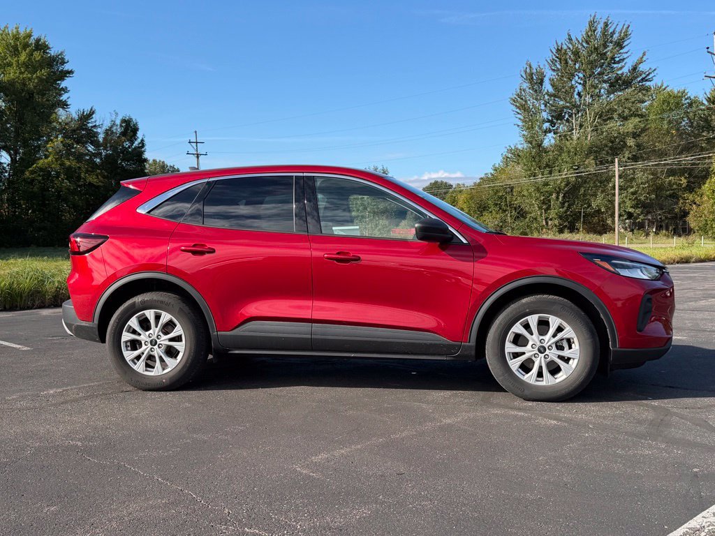 Certified 2023 Ford Escape Active AWD/4WD image 4