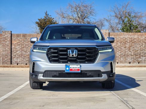 Certified 2025 Honda Pilot EX-L image 2