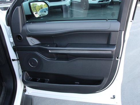 Used 2023 Ford Expedition Max XLT AWD/4WD image 21