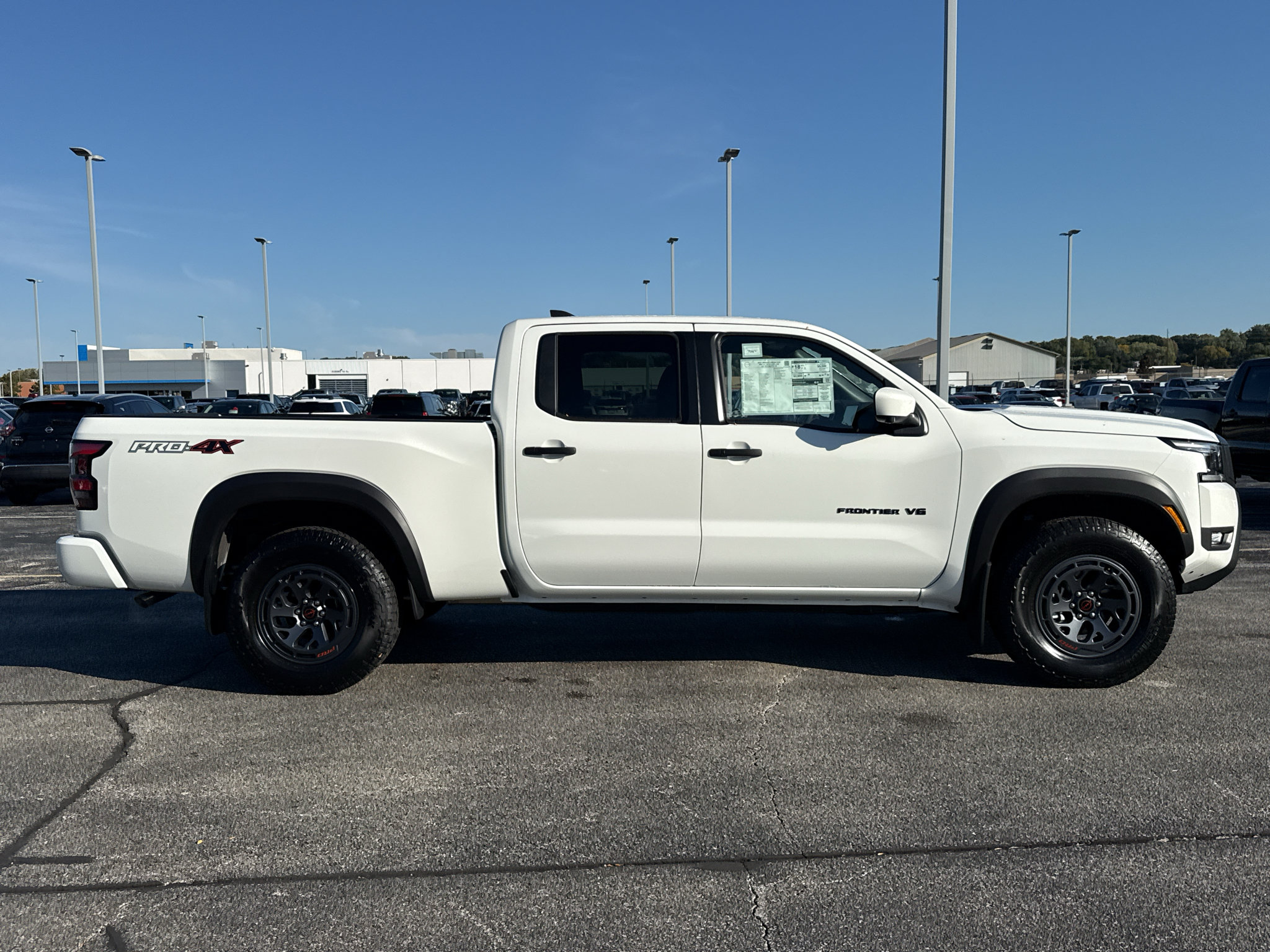New 2027 Nissan Frontier PRO-4X w/ Pro Convenience Package AWD/4WD image 16