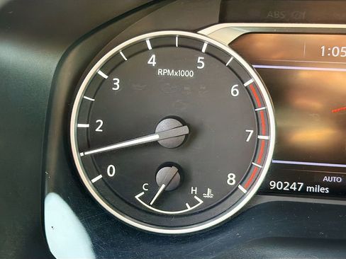 Used 2023 Nissan Rogue SL image 42