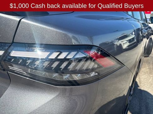New 2026 Nissan Sentra SR w/ SR Premium Package FWD image 40