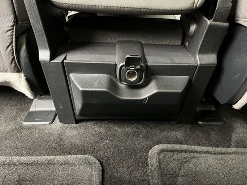 Used 2015 Ford F150 XLT w/ Equipment Group 301A Mid image 12