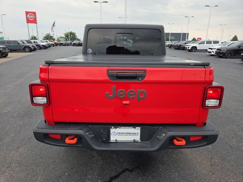 Used 2023 Jeep Gladiator Mojave AWD/4WD image 6
