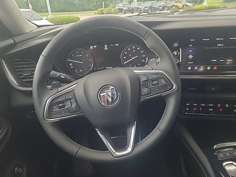 Used 2023 Buick Envision Essence w/ Sport Touring Package AWD/4WD image 17
