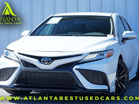 Used 2021 Toyota Camry XSE image 1