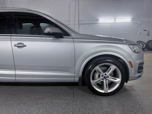 Used 2019 Audi Q7 3.0T Prestige image 4