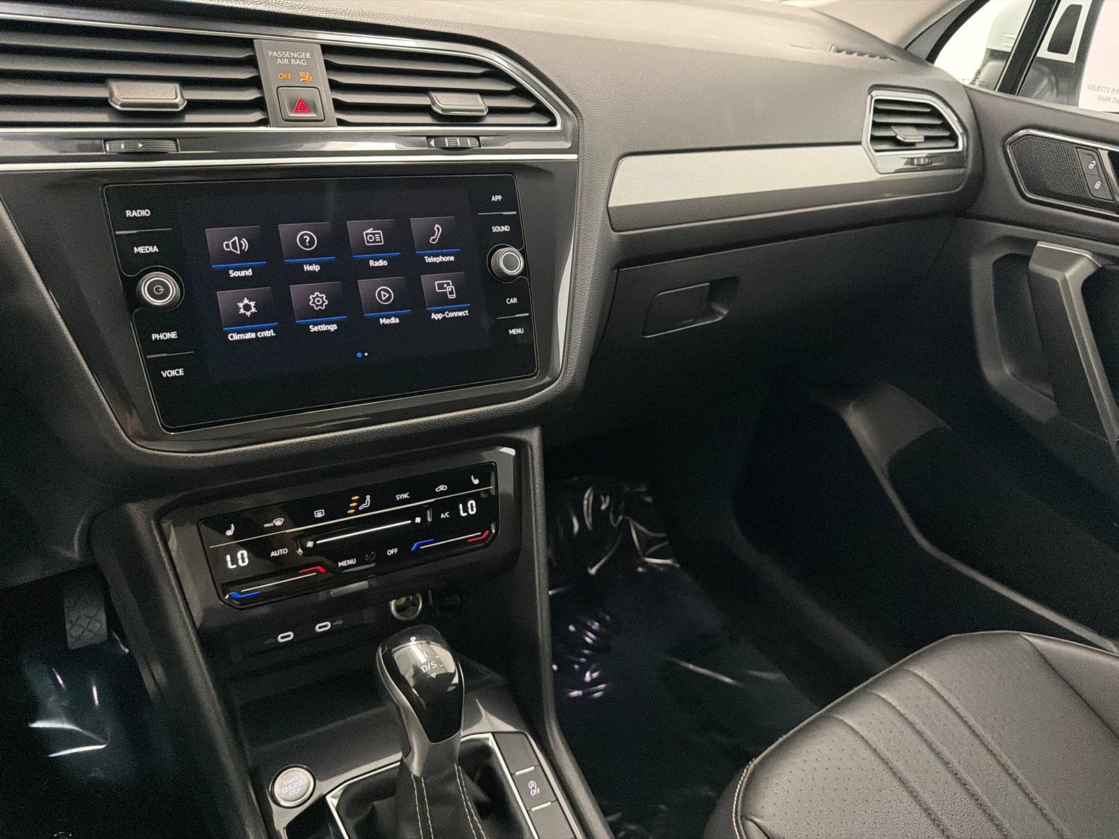 Used 2023 Volkswagen Tiguan SE FWD image 26