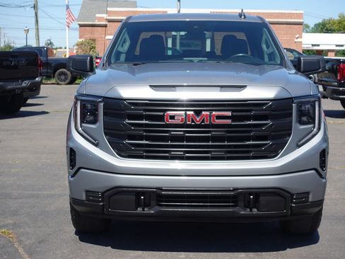 Used 2024 GMC Sierra 1500 Pro w/ Graphite Edition AWD/4WD image 5