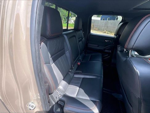 Used 2023 Nissan Frontier PRO-4X w/ Pro-4X Premium Package AWD/4WD image 24