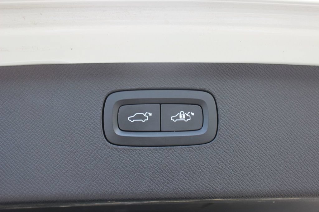 Used 2023 Volvo XC90 B6 Ultimate AWD/4WD image 20