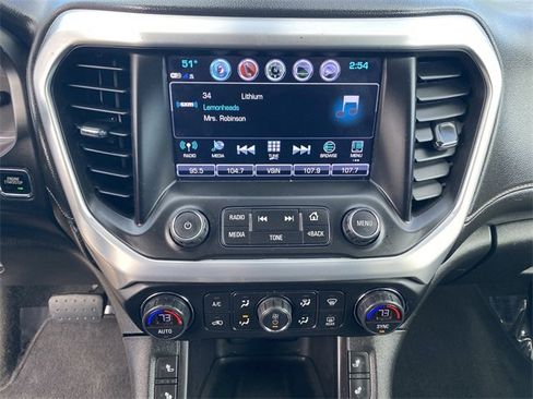 Used 2018 GMC Acadia SLT image 11