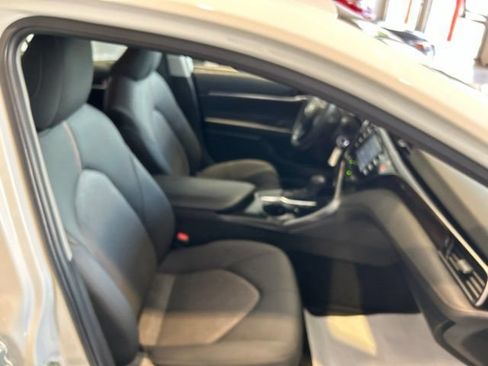 Used 2020 Toyota Camry LE FWD image 16