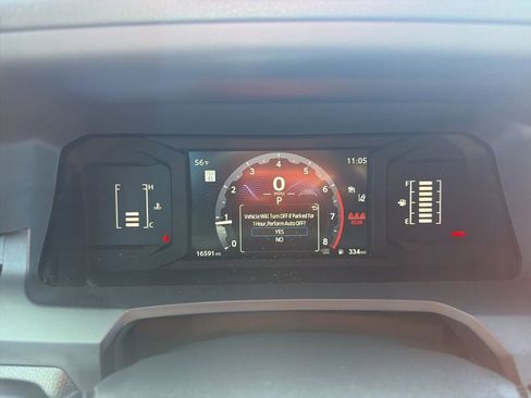 Certified 2024 Toyota Tacoma SR5 AWD/4WD image 13