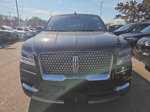 Used 2019 Lincoln Navigator L Reserve image 10