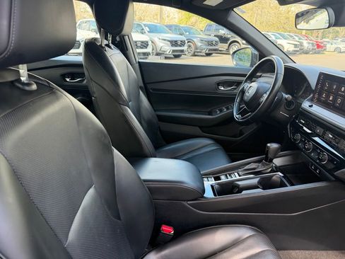 Used 2024 Honda Accord Sport image 9