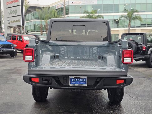 New 2026 Jeep Gladiator Sport image 6