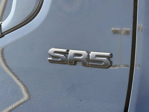 Used 2025 Toyota Tacoma SR5 AWD/4WD image 10