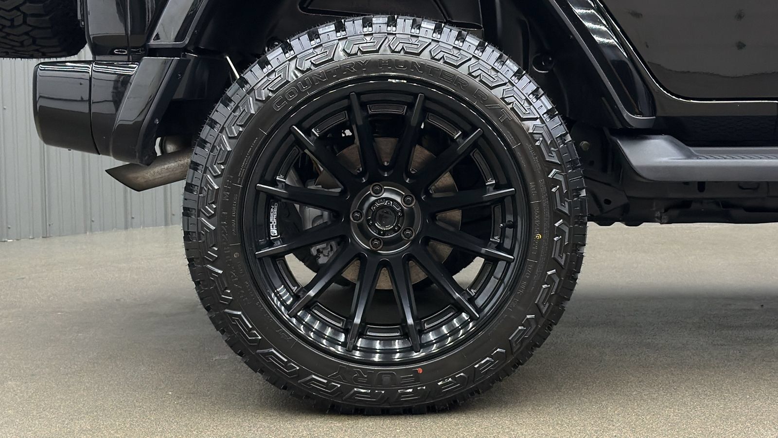 Used 2024 Jeep Wrangler High Altitude AWD/4WD image 11