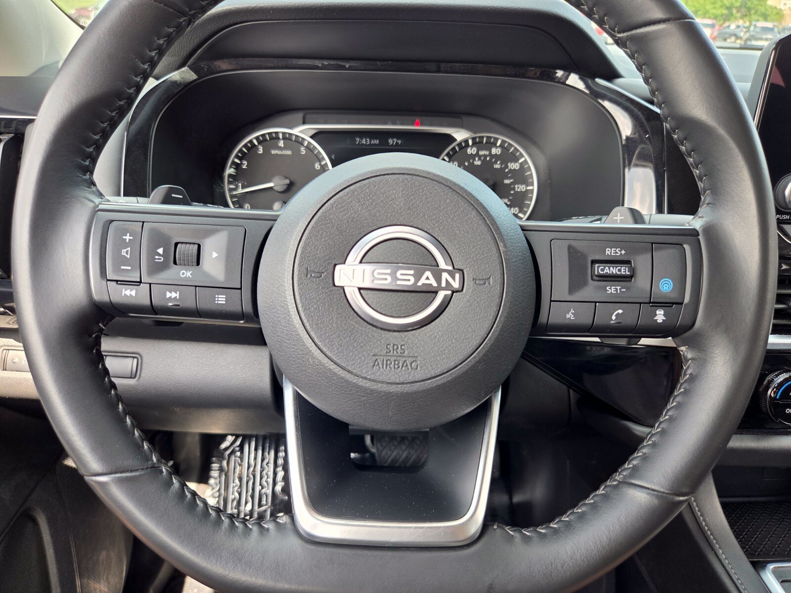 Used 2025 Nissan Pathfinder SV AWD/4WD image 29