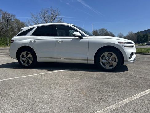 New 2026 Genesis GV70 2.5T Advanced image 8
