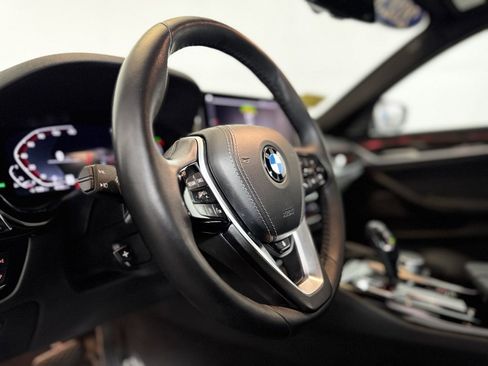 Used 2023 BMW 530i xDrive w/ Premium Package image 16