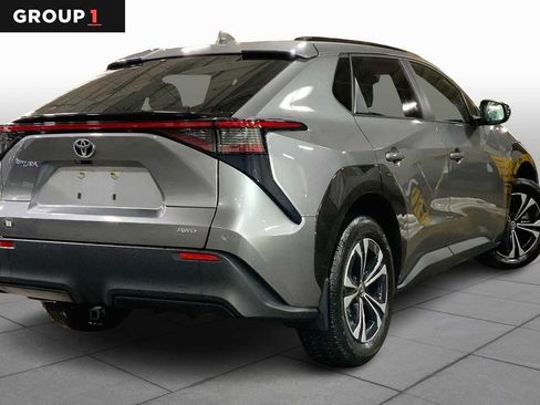 Used 2023 Toyota bZ4X XLE w/ Weather Package image 13