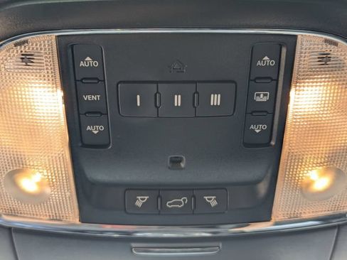 Used 2020 Jeep Grand Cherokee High Altitude AWD/4WD image 24
