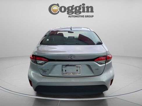 Used 2024 Toyota Corolla LE image 4