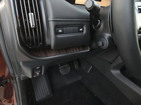 New 2026 Nissan Armada SL w/ Captain's Chari Seat Package RWD image 16