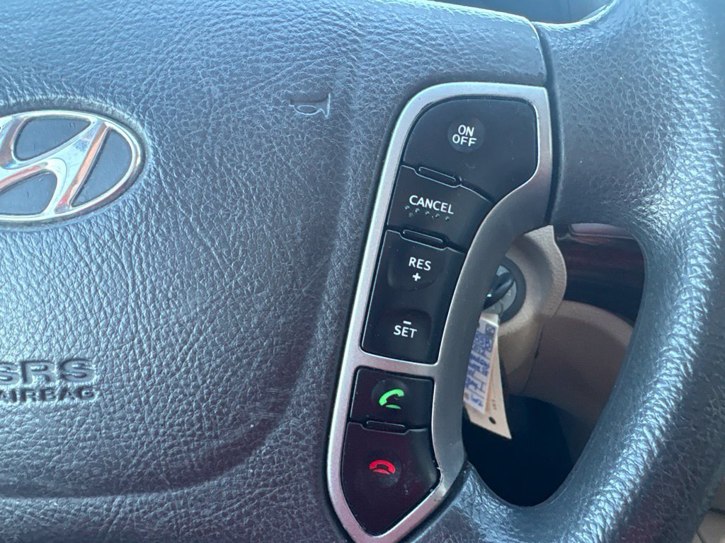 Used 2012 Hyundai Santa Fe GLS FWD image 14