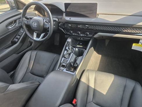Used 2024 Honda Accord Touring image 25