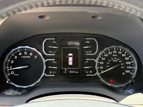 Used 2018 Toyota Tundra Limited w/ TRD Off Road Package AWD/4WD image 17