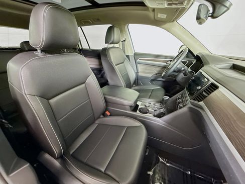 Certified 2023 Volkswagen Atlas SE w/ Panoramic Sunroof Package image 27