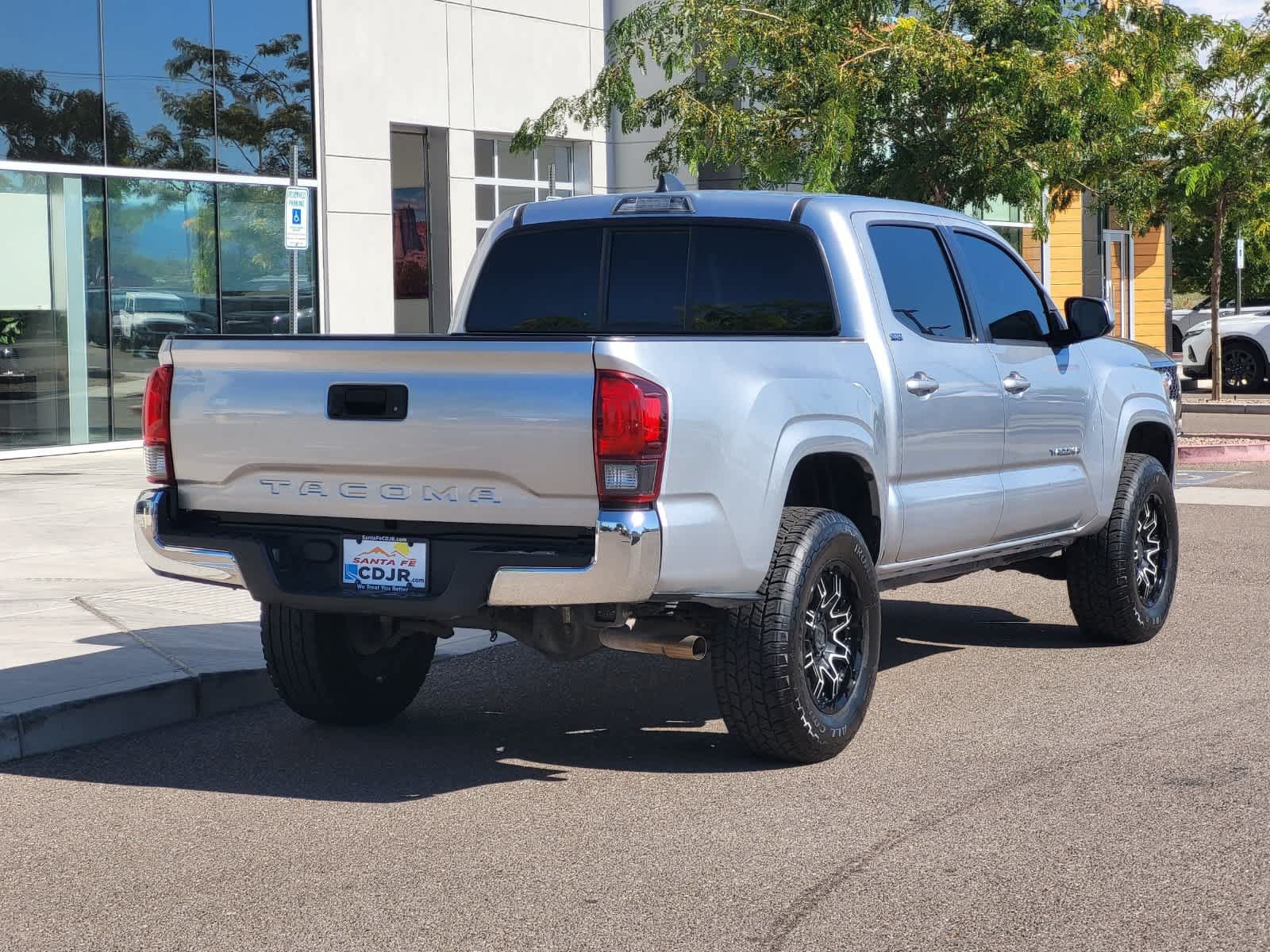 Used 2023 Toyota Tacoma SR5 RWD image 5