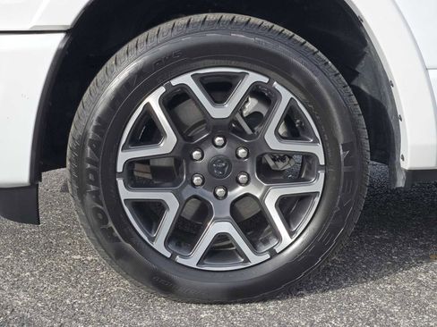 Used 2025 RAM 1500 Laramie w/ Laramie Southwest Edition image 13