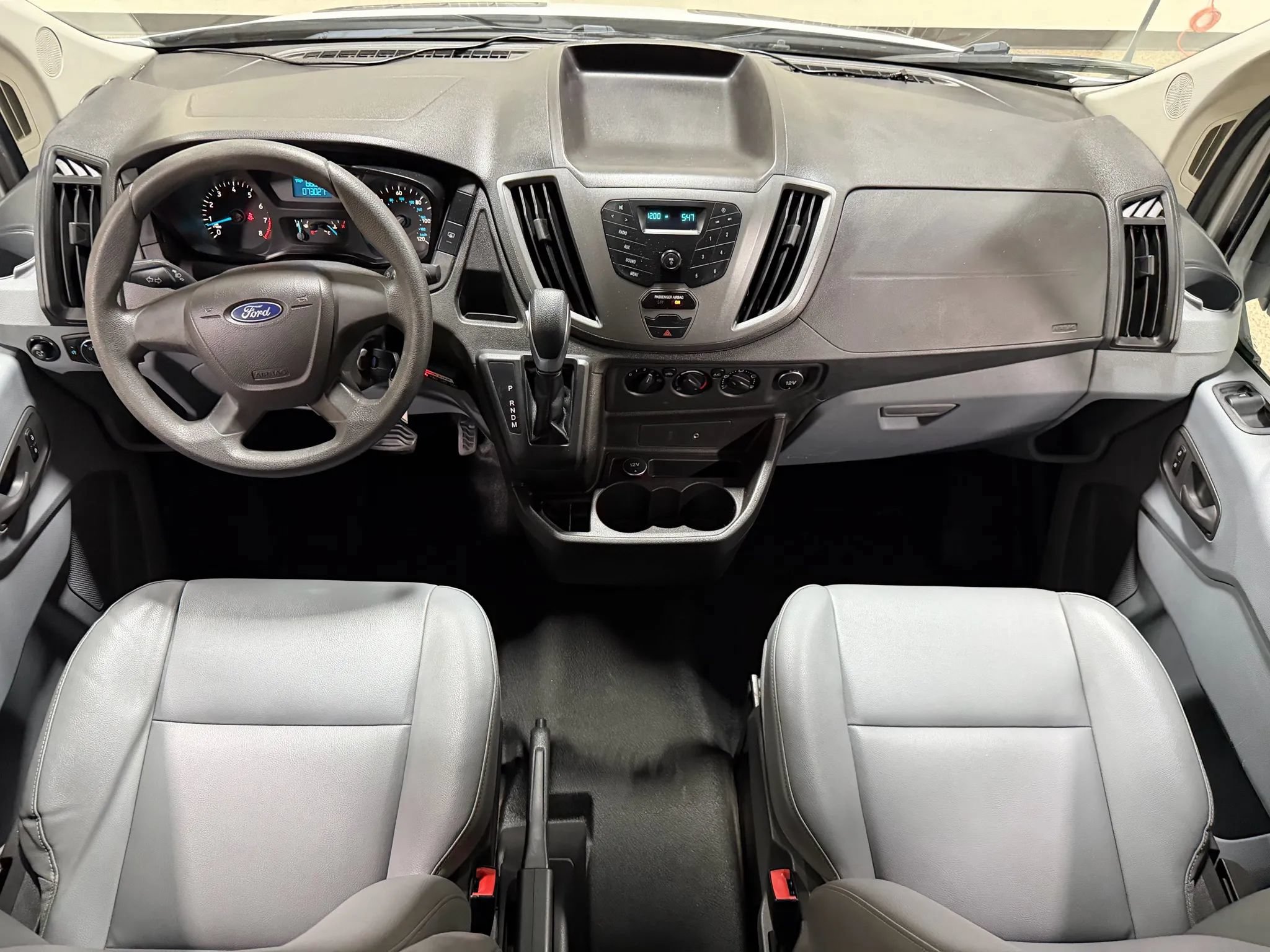 Used 2015 Ford Transit 250 148 Medium Roof RWD image 49