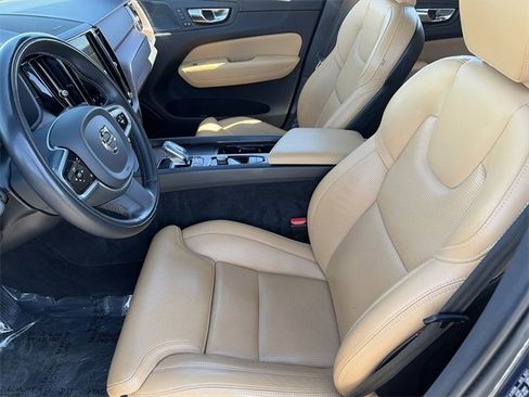 Used 2022 Volvo XC60 B5 Inscription w/ Advanced Package image 20
