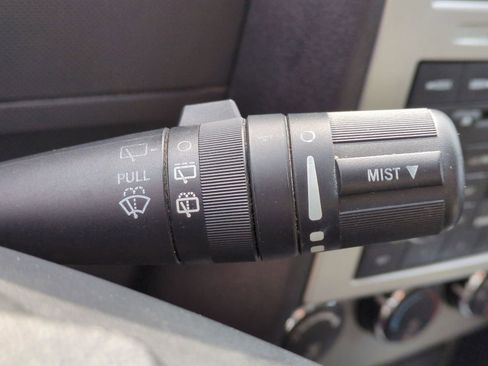 Used 2007 Dodge Nitro SXT image 24