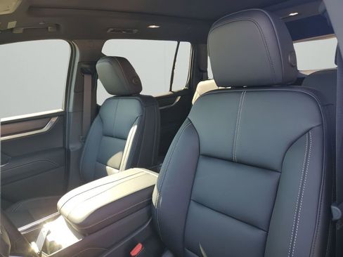 New 2026 GMC Acadia Elevation w/ Black Edition image 31