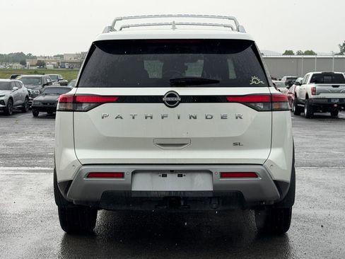 Used 2024 Nissan Pathfinder SL w/ SL Premium Package FWD image 6