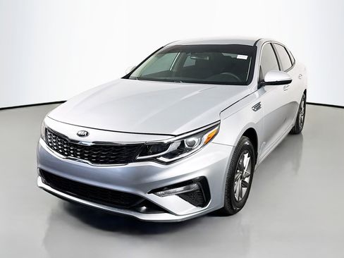 Used 2019 Kia Optima LX image 4